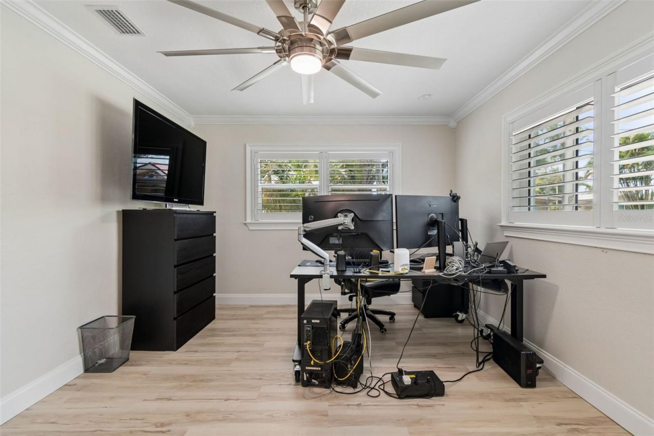 8270 30th Avenue N, Saint Petersburg, FL 33710 Photo