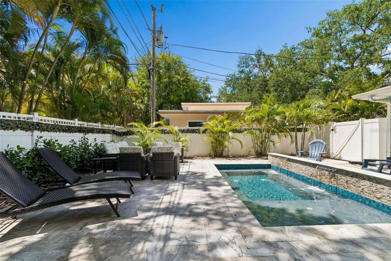 8270 30th Avenue N, Saint Petersburg, FL 33710 Photo