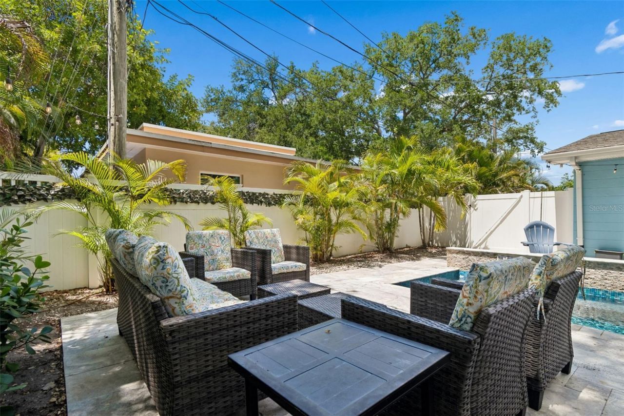 8270 30th Avenue N, Saint Petersburg, FL 33710 Photo