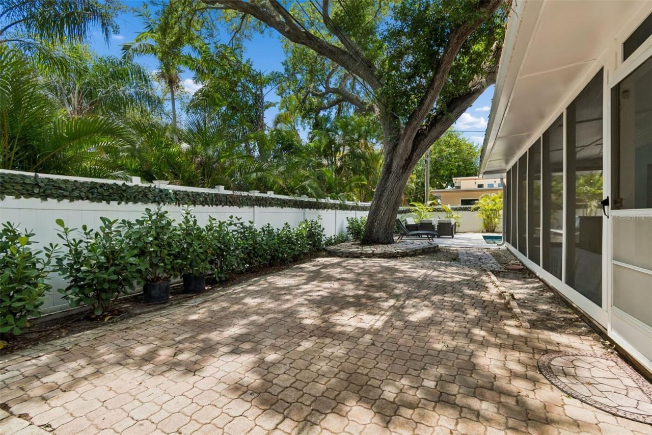 8270 30th Avenue N, Saint Petersburg, FL 33710 Photo