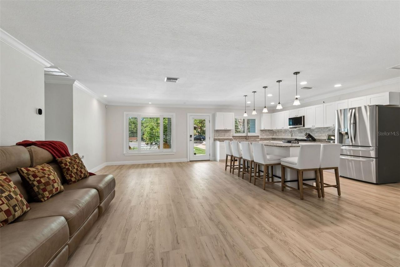 8270 30th Avenue N, Saint Petersburg, FL 33710 Photo