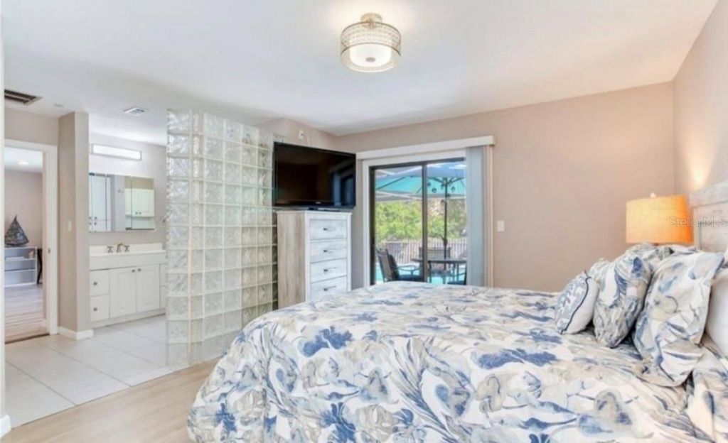 5875 Bay Pines Lakes Boulevard, Saint Petersburg, FL 33708 Photo