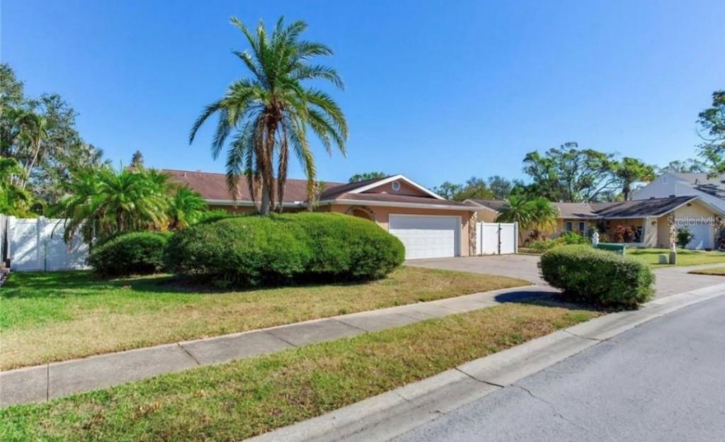 5875 Bay Pines Lakes Boulevard, Saint Petersburg, FL 33708 Photo