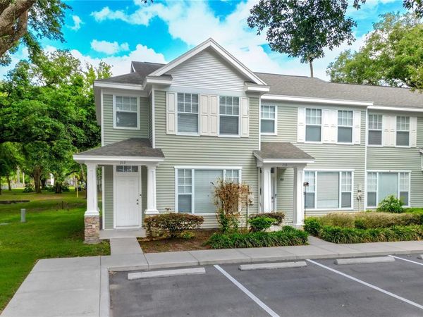 212 GOLDEN POND COURT , VALRICO, FL 33594