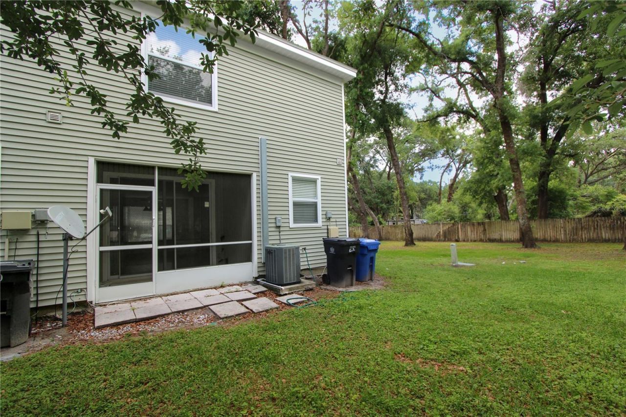 212 Golden Pond Court, Valrico, FL 33594 Photo