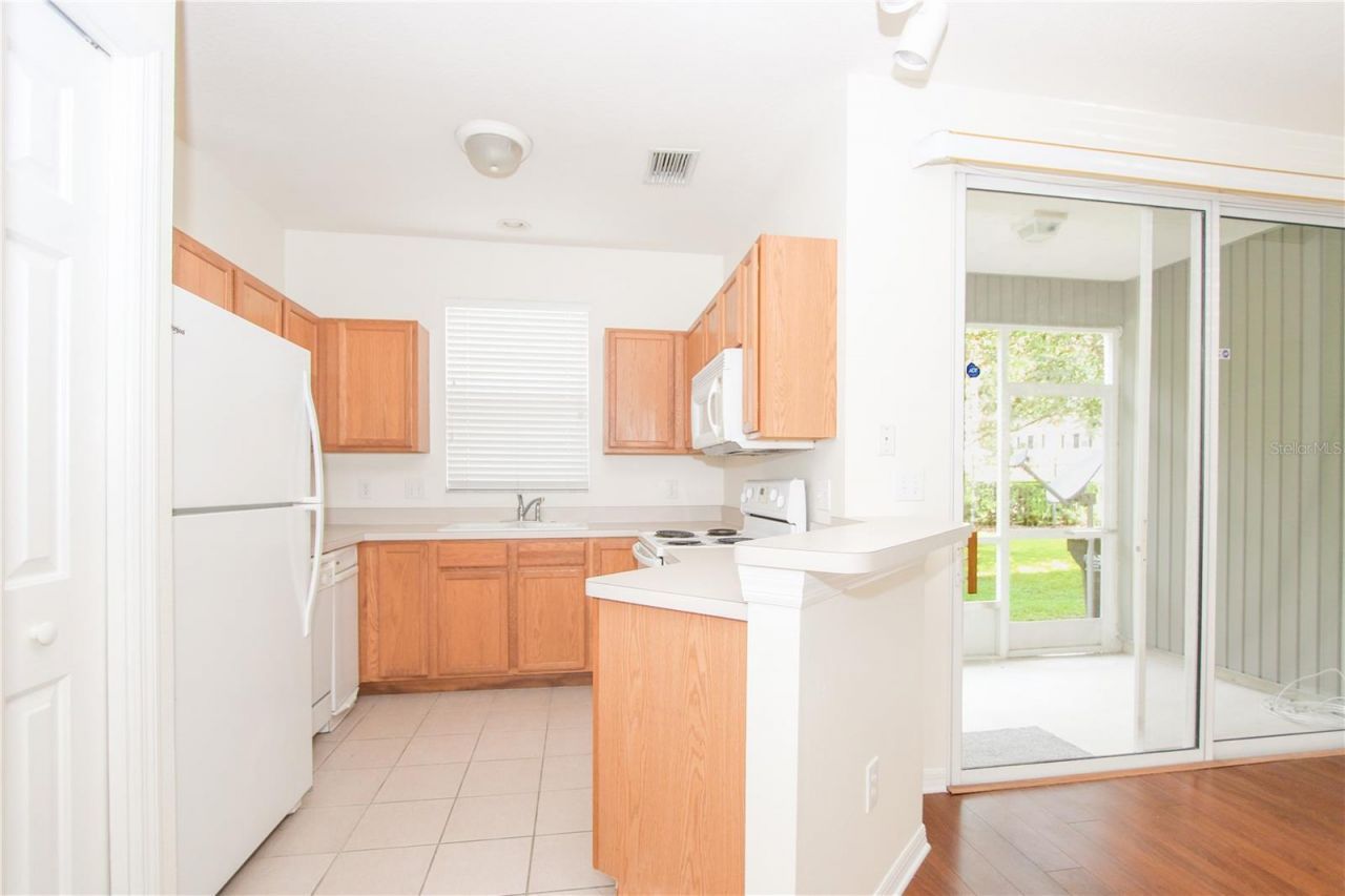 212 Golden Pond Court, Valrico, FL 33594 Photo