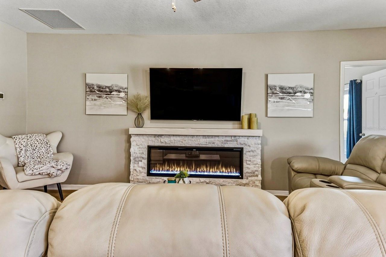 18908 Alfaro Loop , Spring Hill, FL 34610 Photo