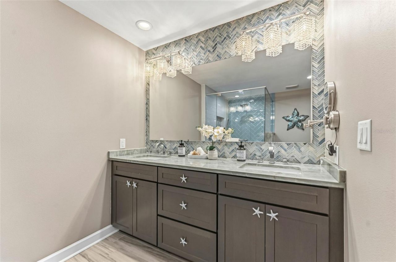 2875 66th Terrace S, Saint Petersburg, FL 33712 Photo