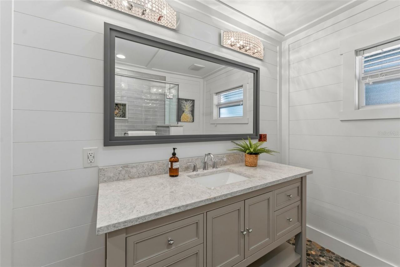 2875 66th Terrace S, Saint Petersburg, FL 33712 Photo