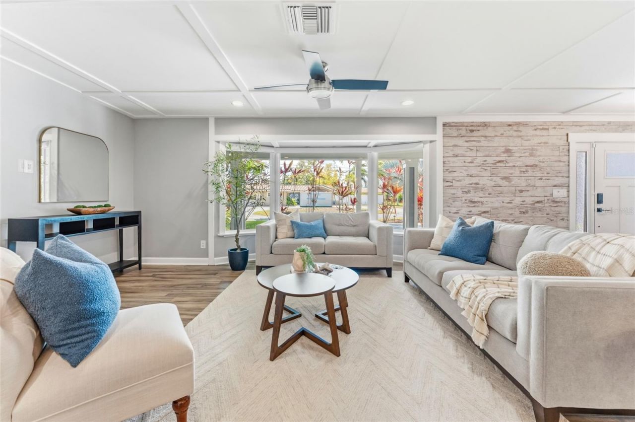 2875 66th Terrace S, Saint Petersburg, FL 33712 Photo