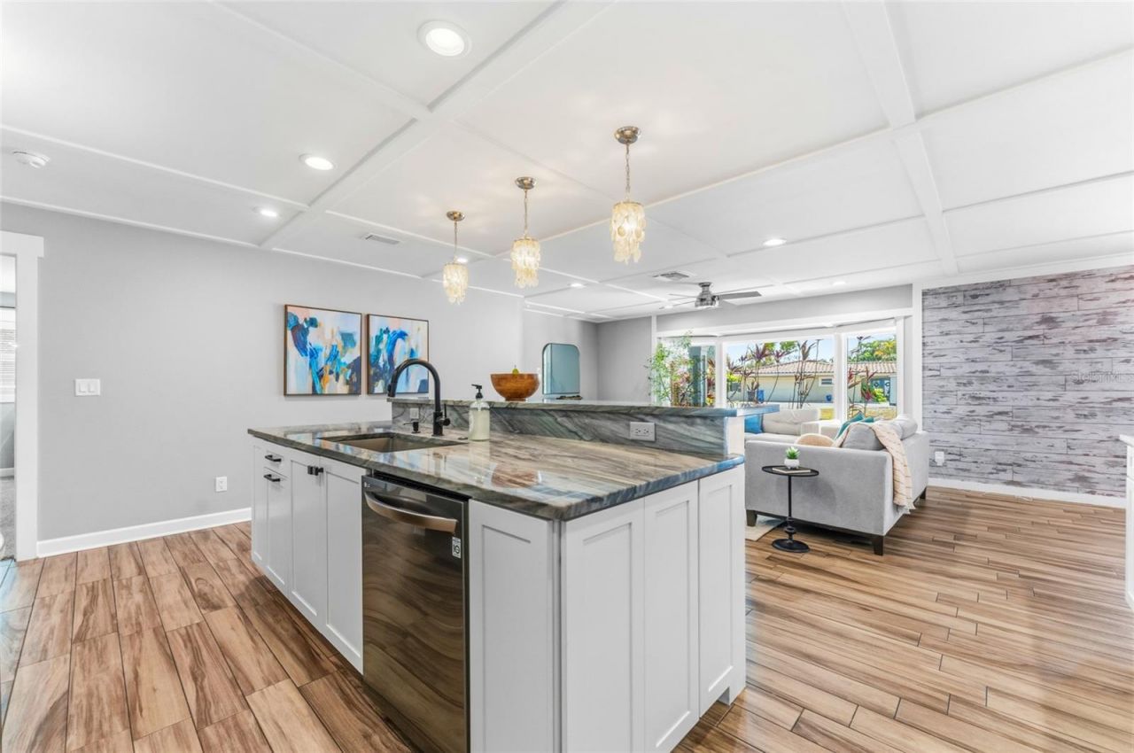 2875 66th Terrace S, Saint Petersburg, FL 33712 Photo