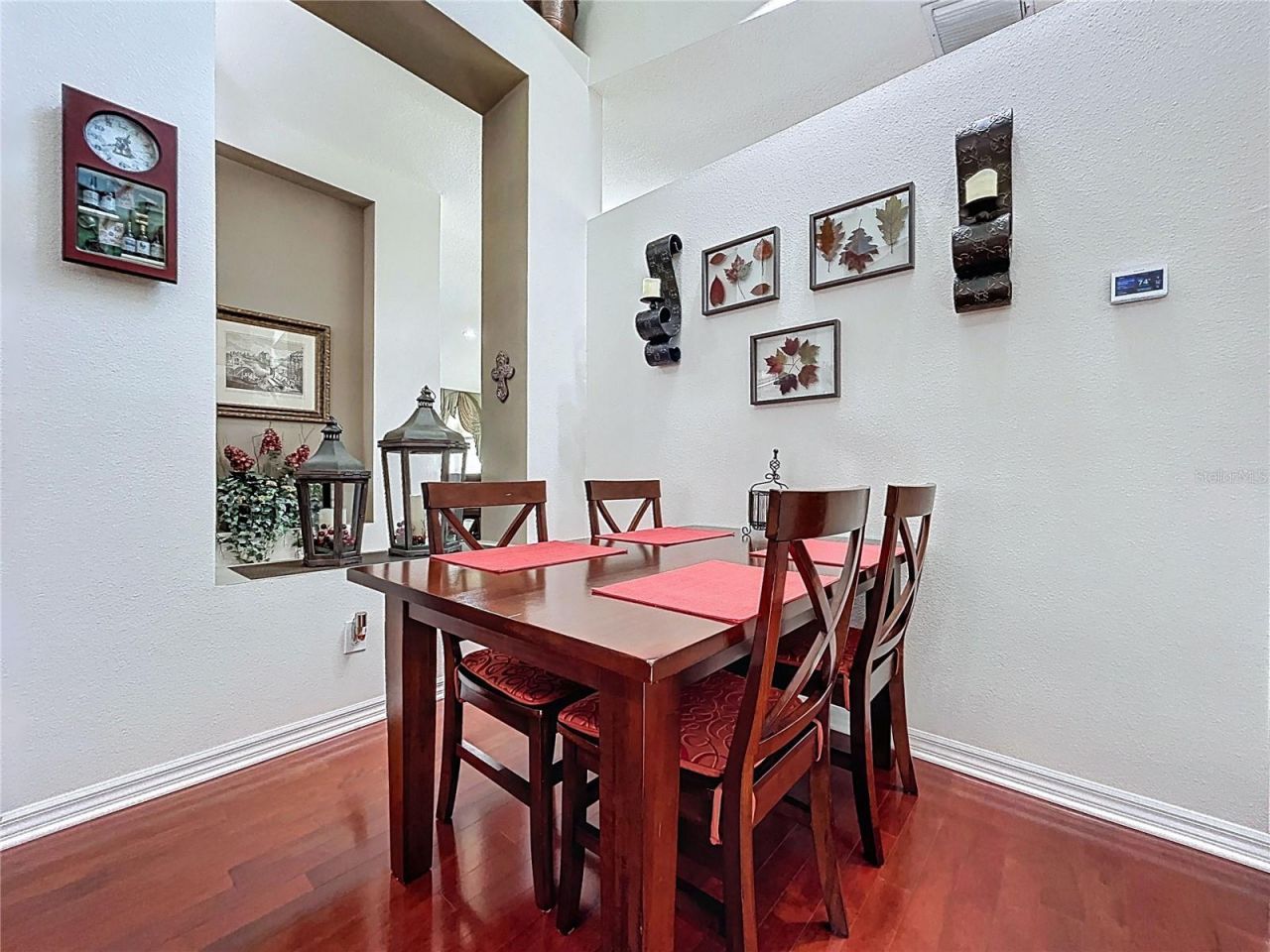 22707 Laureldale Drive , Lutz, FL 33549 Photo