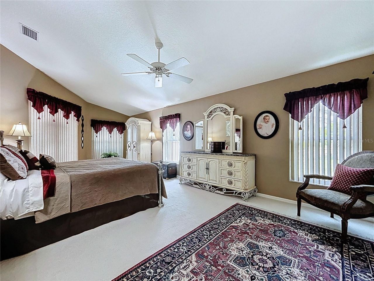 22707 Laureldale Drive , Lutz, FL 33549 Photo