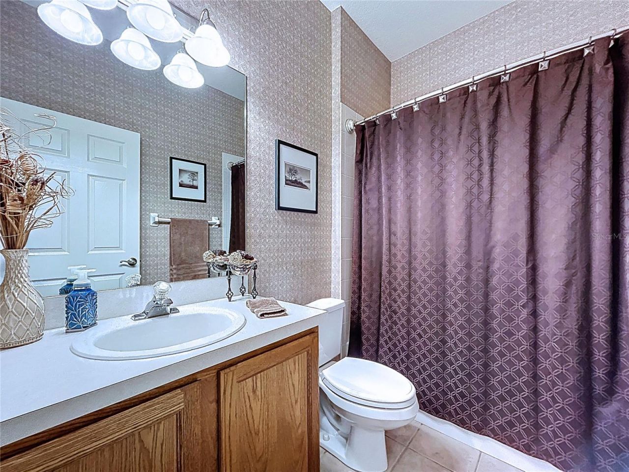 22707 Laureldale Drive , Lutz, FL 33549 Photo