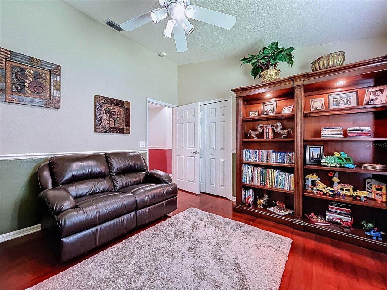 22707 Laureldale Drive , Lutz, FL 33549 Photo