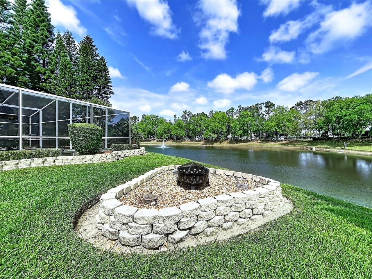 22707 Laureldale Drive , Lutz, FL 33549 Photo