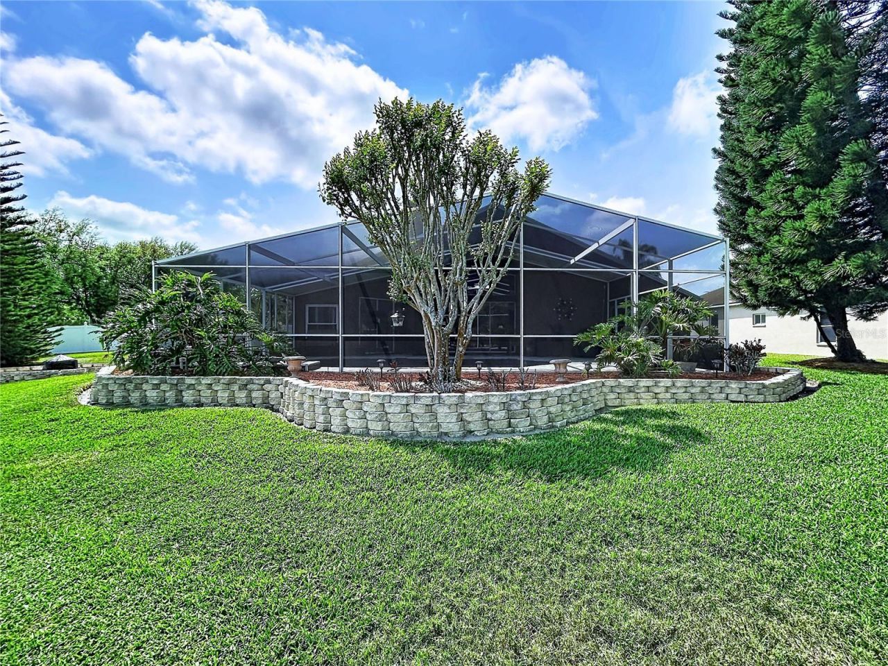 22707 Laureldale Drive , Lutz, FL 33549 Photo