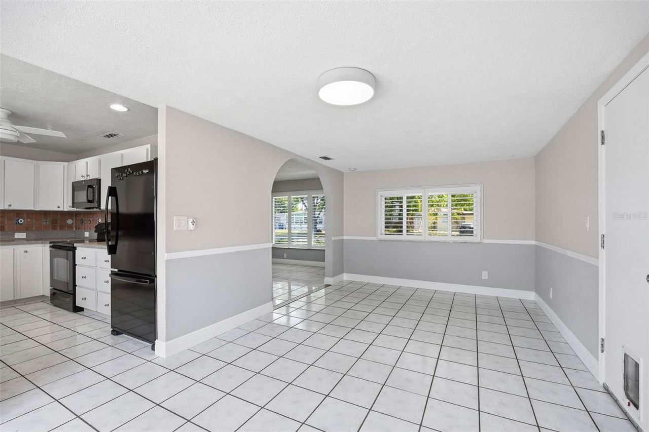 7500 Orpine Drive N, Saint Petersburg, FL 33702 Photo