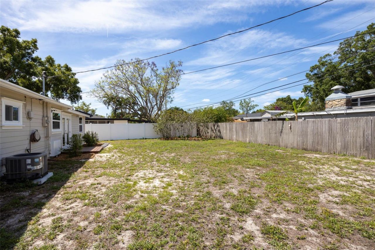 7500 Orpine Drive N, Saint Petersburg, FL 33702 Photo