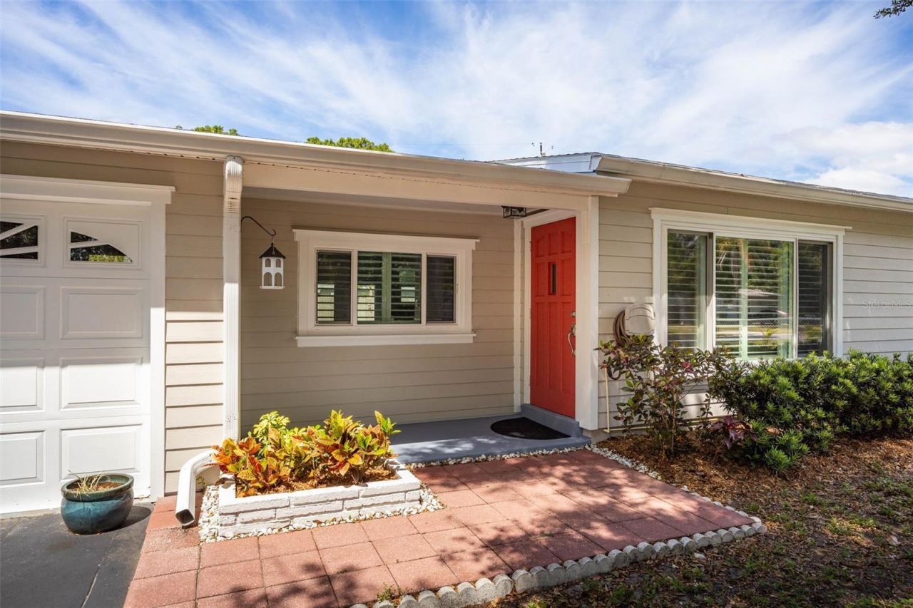 7500 Orpine Drive N, Saint Petersburg, FL 33702 Photo