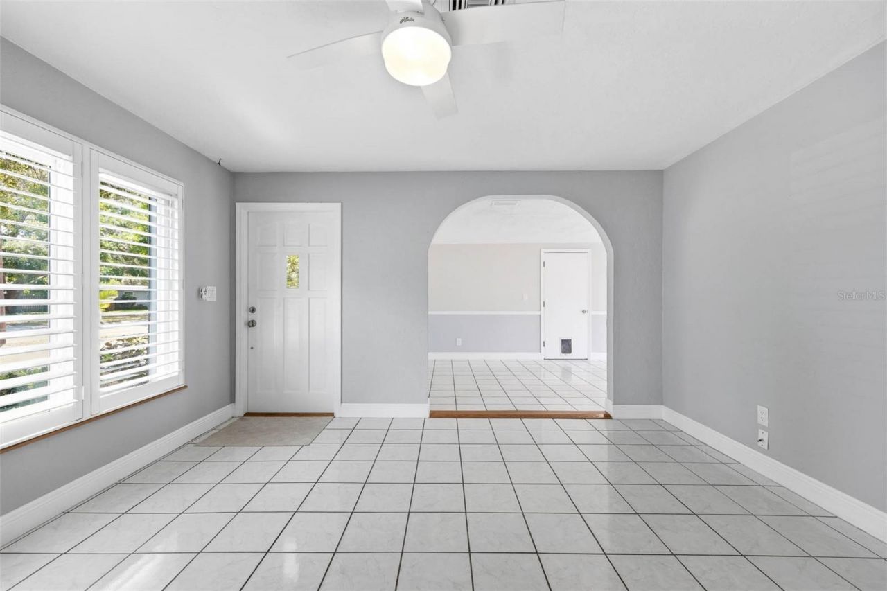 7500 Orpine Drive N, Saint Petersburg, FL 33702 Photo