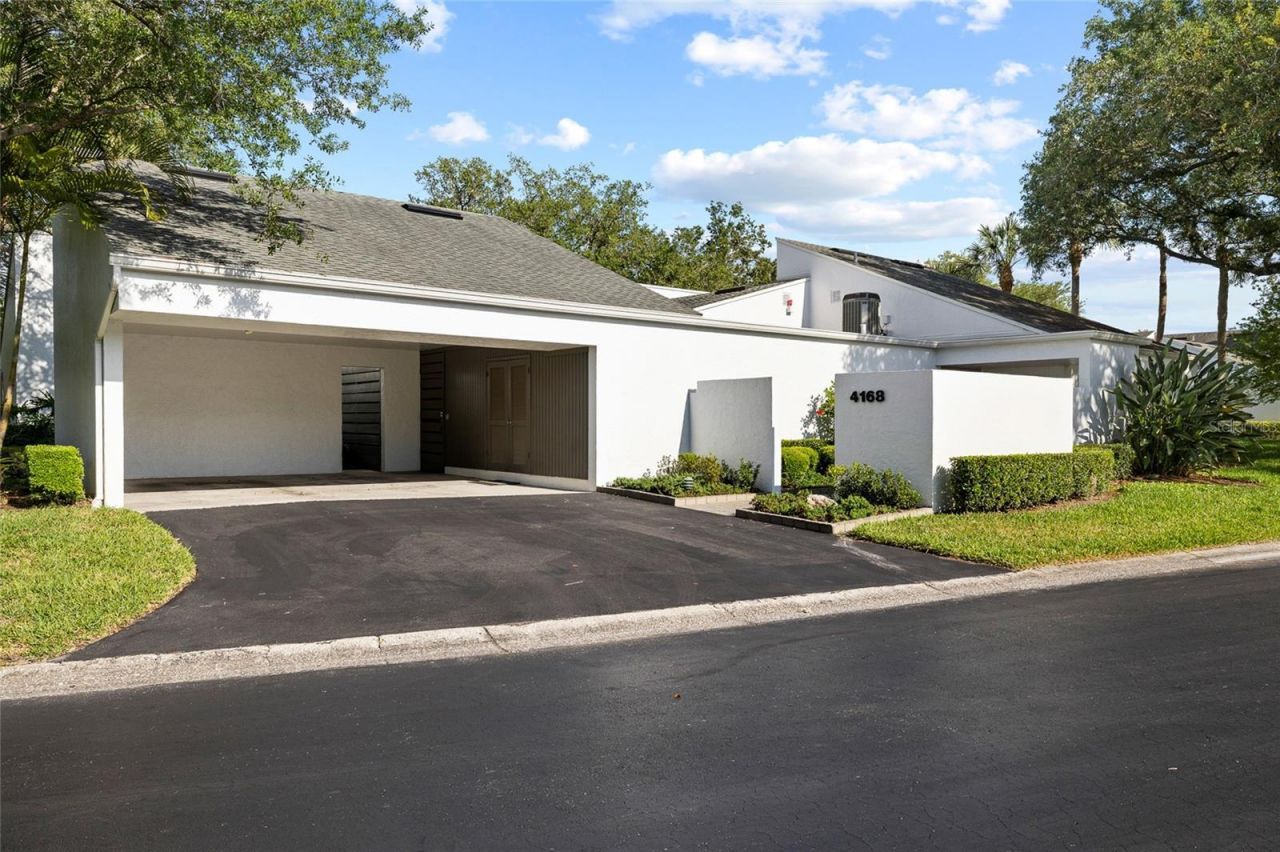 4168 Northmeadow Circle, Tampa, FL 33618 Main Photo