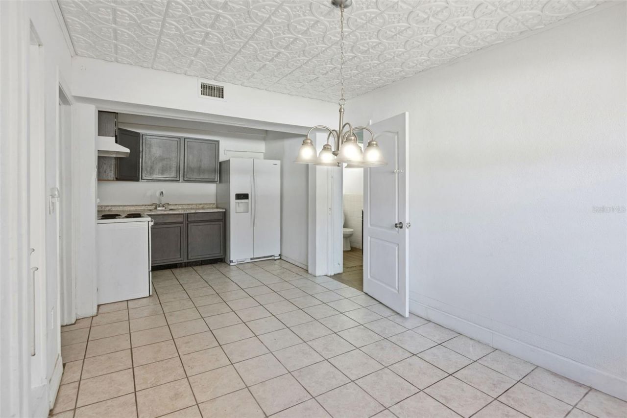 1110 27th Avenue W, Bradenton, FL 34205 Photo