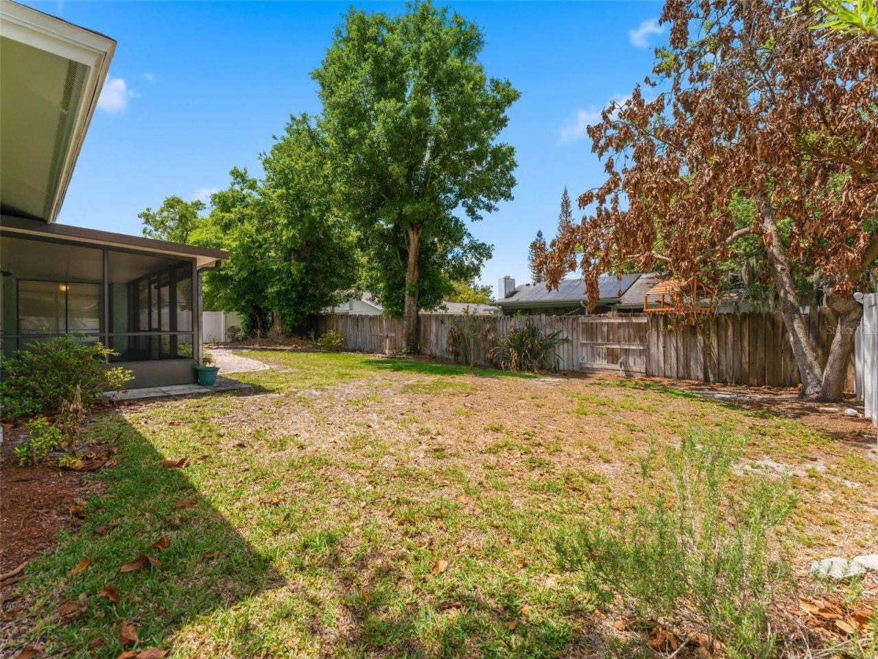 1424 Oakwood Lane, Plant City, FL 33563 Photo