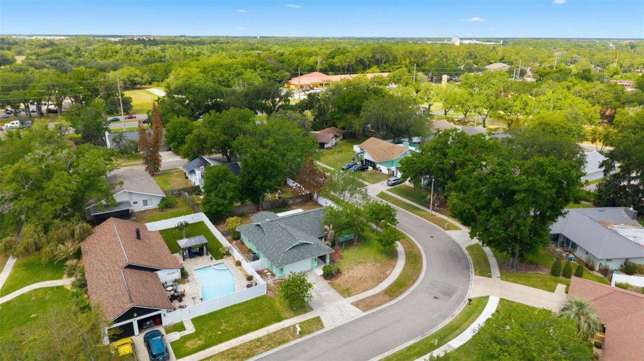 1424 Oakwood Lane, Plant City, FL 33563 Photo