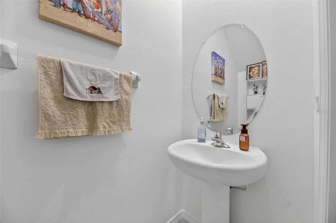 5084 Forum Blvd , Holiday, FL 34690 Photo