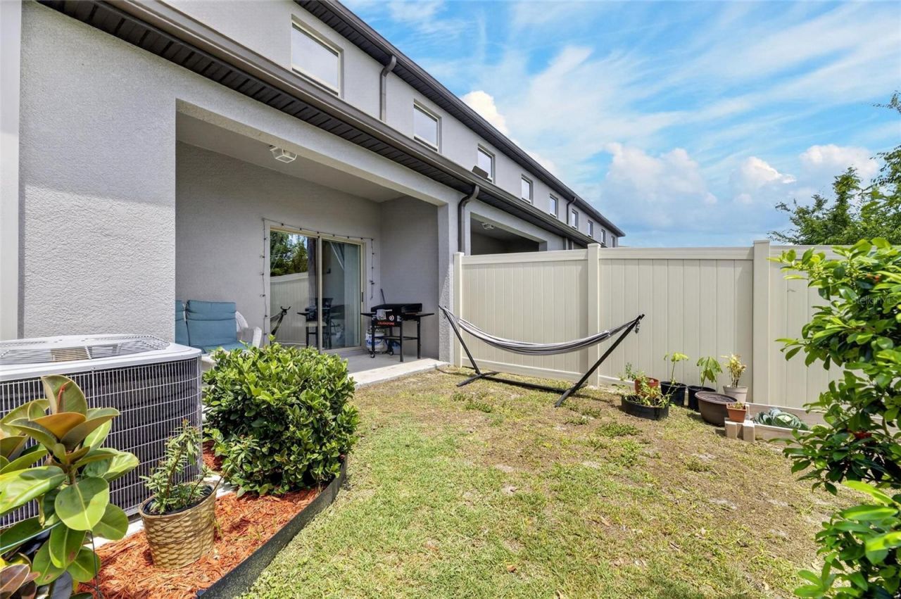 5084 Forum Blvd , Holiday, FL 34690 Photo