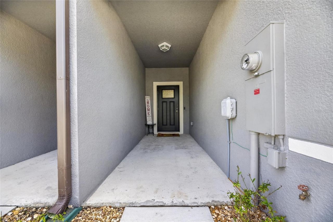 5084 Forum Blvd , Holiday, FL 34690 Photo