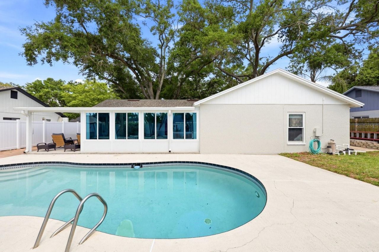 221 Arbor Drive W, Palm Harbor, FL 34683 Photo