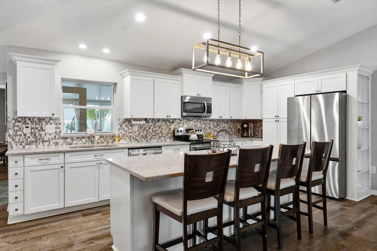 221 Arbor Drive W, Palm Harbor, FL 34683 Photo