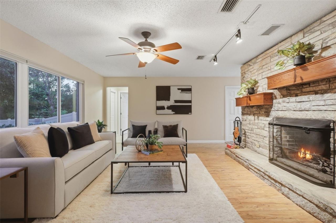 1650 E University Avenue , Orange City, FL 32763 Photo