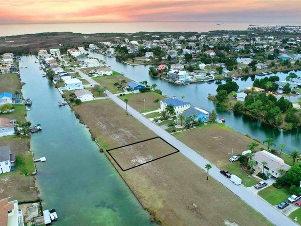 4034 AMBERJACK DRIVE , HERNANDO BEACH, FL 34607