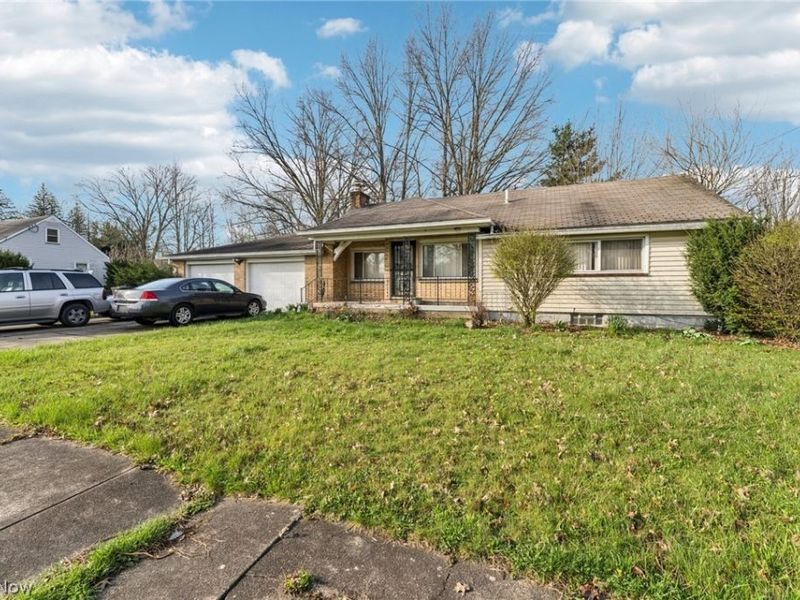 2726 Beck Street SE, Warren, OH 44484 Photo 3