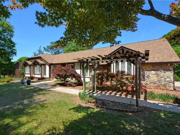 130 Hawn Road, Fayetteville, GA 30215