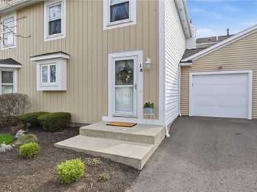 18 Hanna Lane , Webster, NY 14580