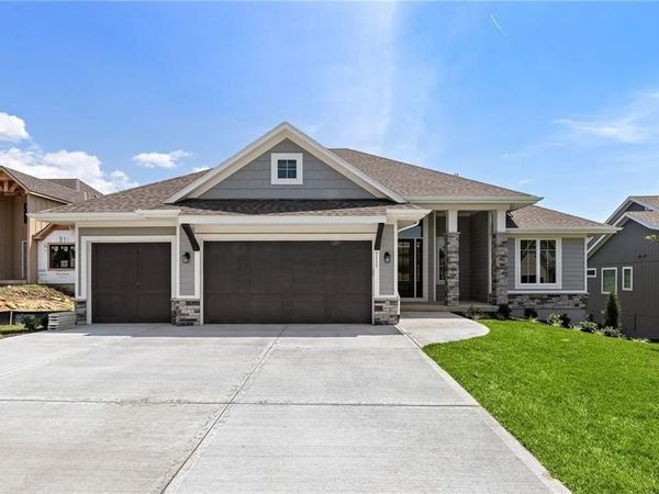 7101 Parkhill Street, Shawnee, KS 66216