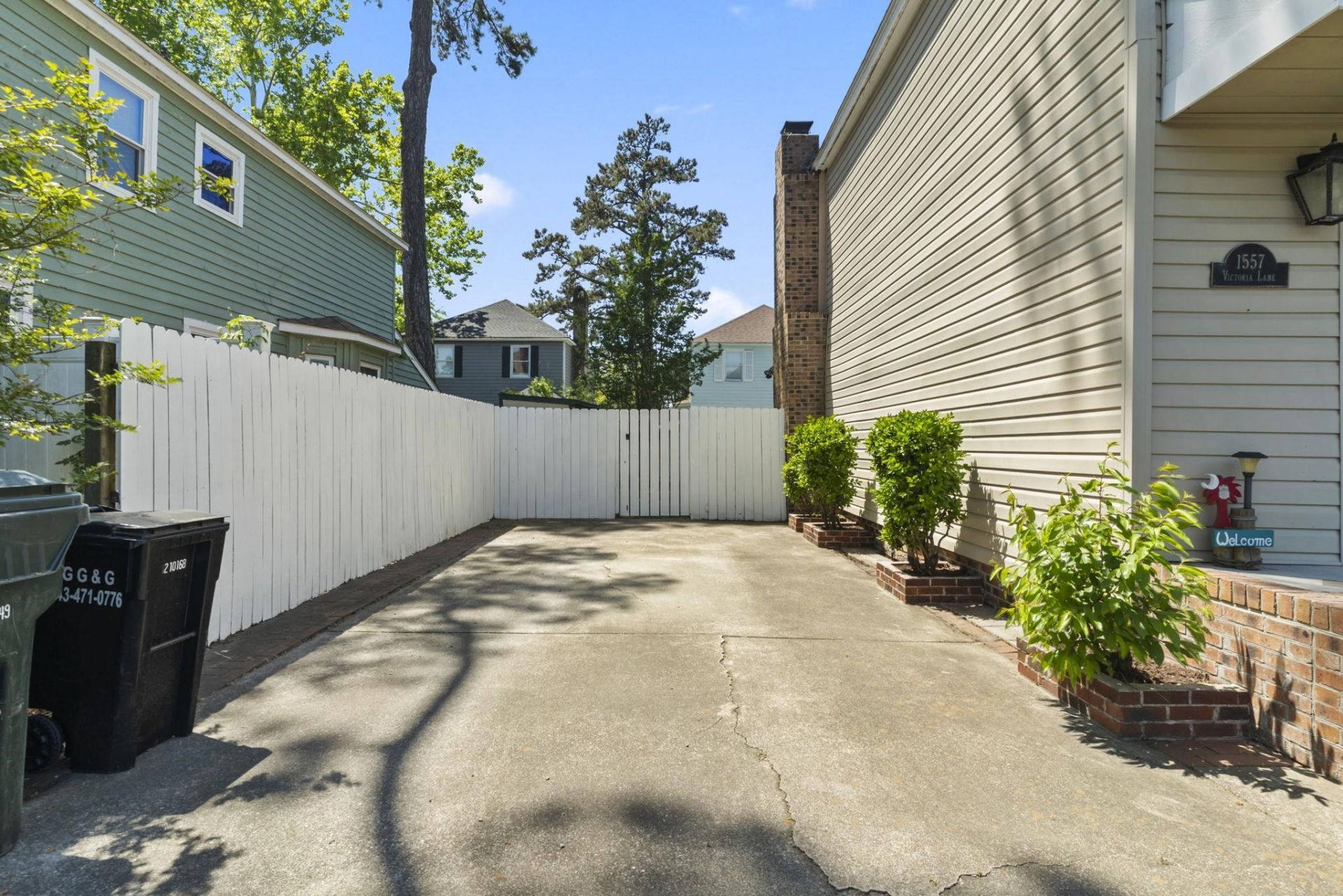 1557 Victoria Ln.  Photo 31