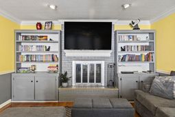 1557 Victoria Ln.  photo 4