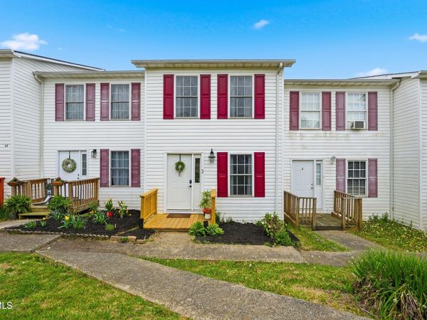 44 Tulip Grove Circle, Unit Apt 3, Bristol, TN 37620