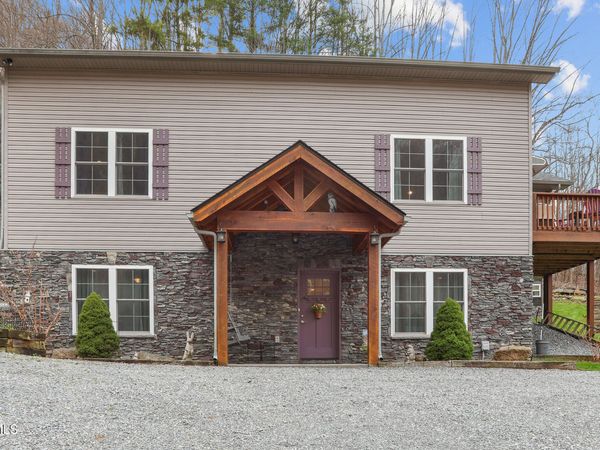 150 Rice Road, Flag Pond, TN 37657