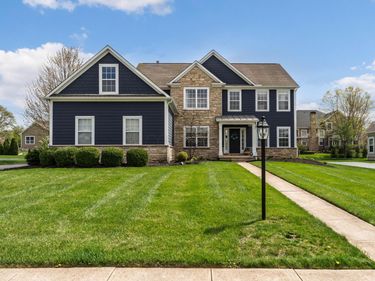 7242 New Albany Links Drive, New Albany, OH 43054