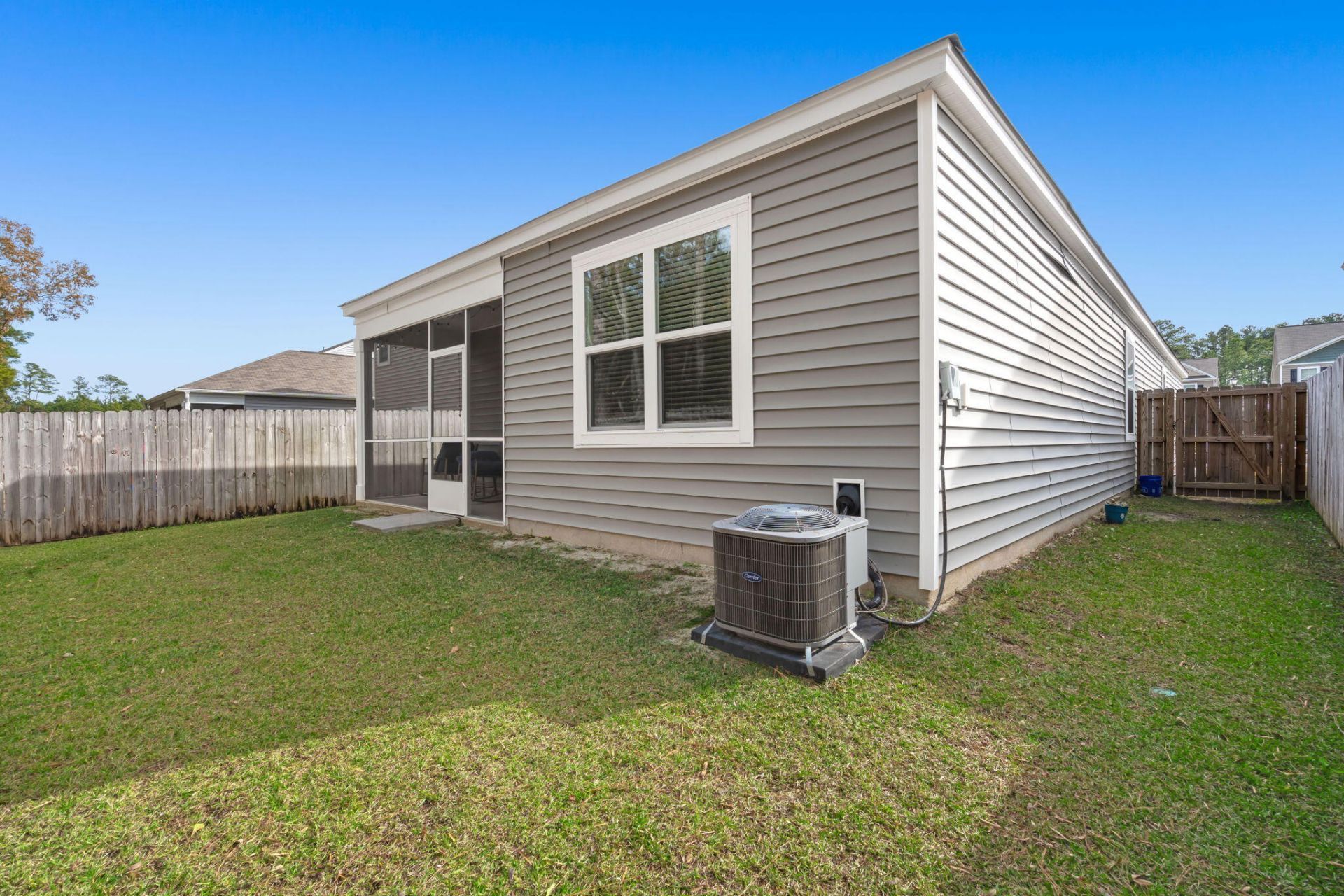 120 Sweet Cherry Lane Photo 32