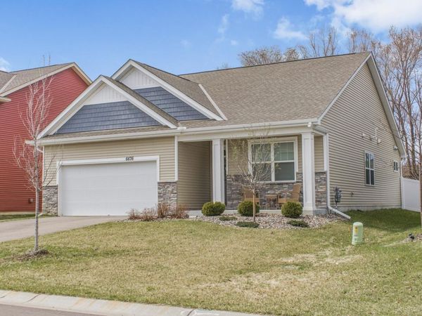6676 Pine Arbor Boulevard S, Cottage Grove, MN 55016