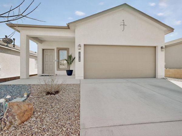 10748 Caresso Loop SW, Albuquerque, NM 87121