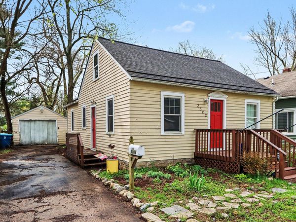 3302 Hoover Street, Kalamazoo, MI 49008