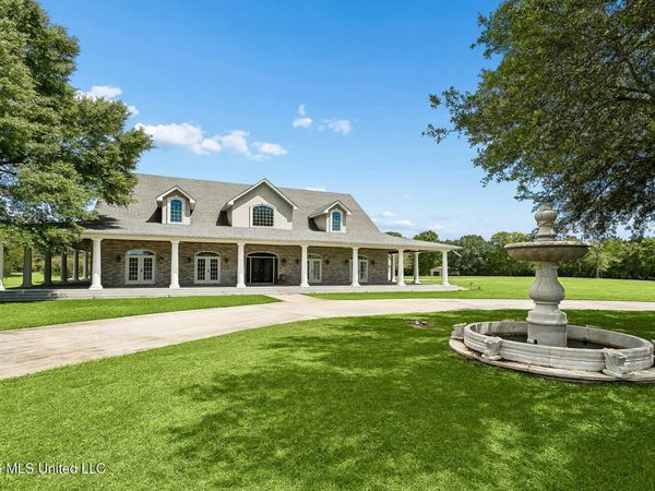 242 Carey Byrd Road, Carriere, MS 39426